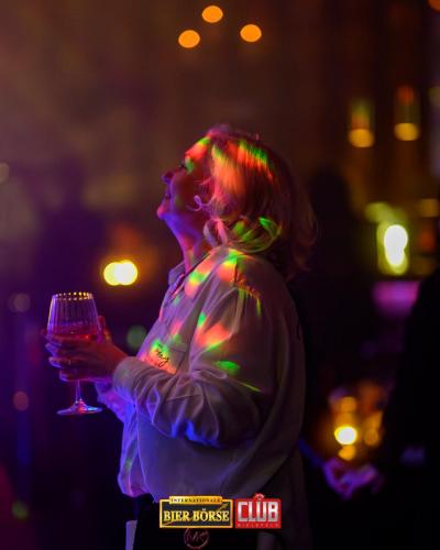 ladies-night-1.2.25-boerse-mit-logo-14-of-118