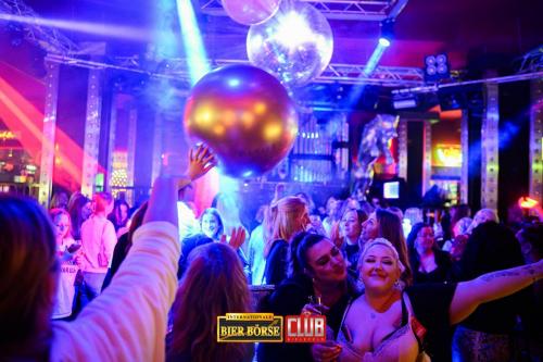 ladies-night-1.2.25-boerse-mit-logo-30-of-118