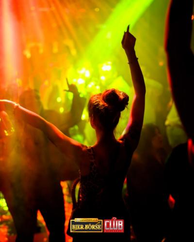 ladies-night-1.2.25-boerse-mit-logo-92-of-118