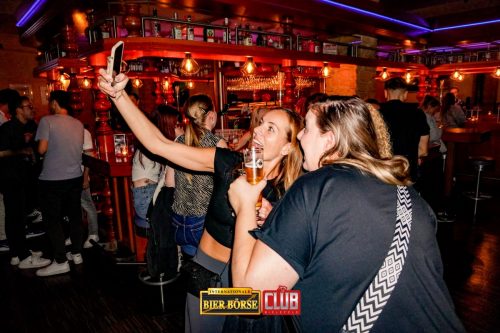 1.8.25-boerse-alex-wm-18