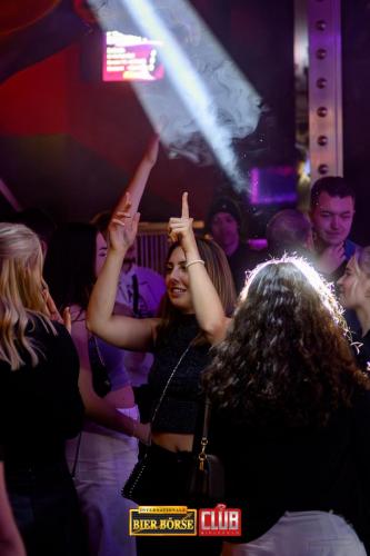 boerse-04.01.25-40-of-86