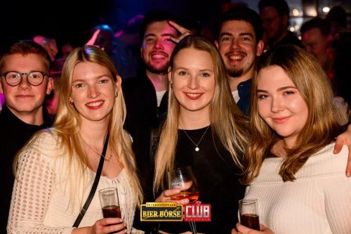 boerse-11.01.25mit-73-of-93