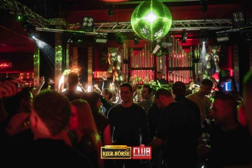 13.12.24-boerse-102-of-111