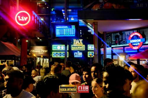 boerse-21.06.25-wm-treppentanz-10