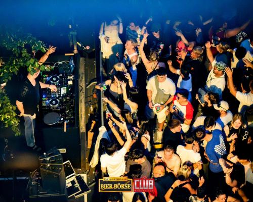 boerse-21.06.25-wm-treppentanz-6