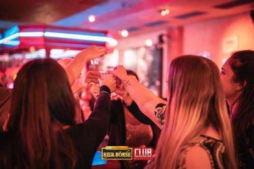 boerse-22.11.24-5-of-102